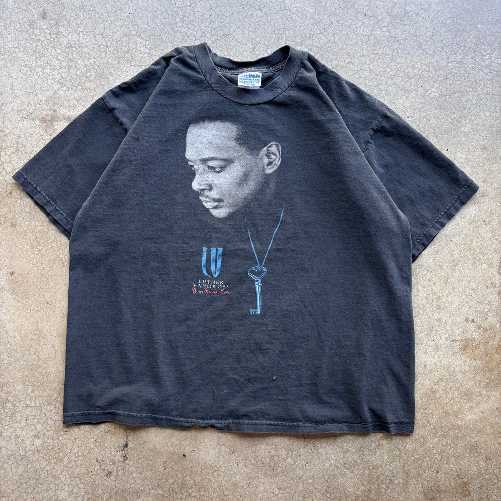 90s LUTHER VANROSS TEE - XL