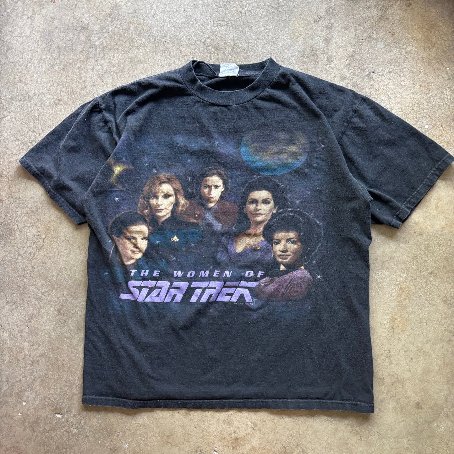 VINTAGE WOMEN OF STAR TREK TEE - XL