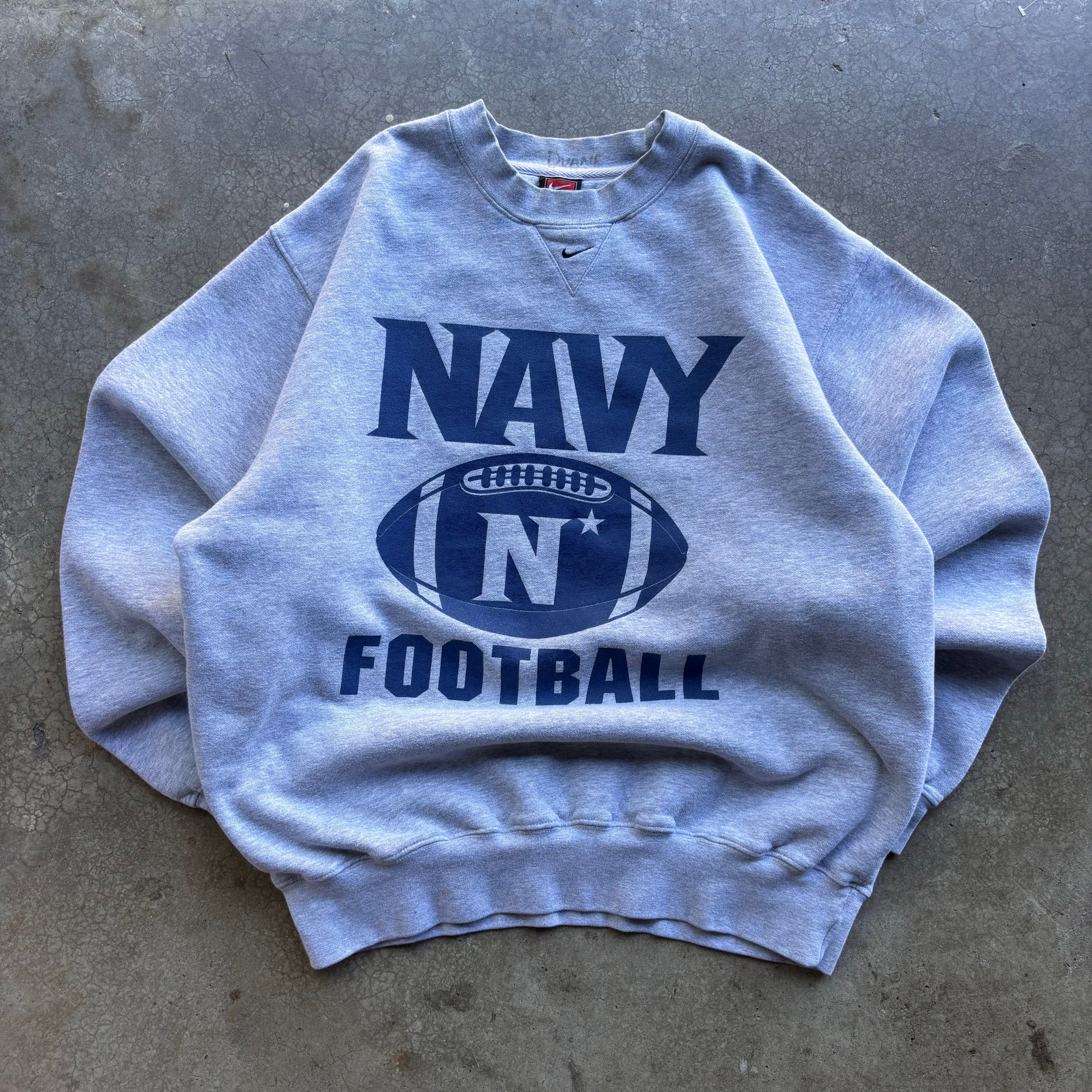 90s NIKE NAVY CREWNECK- M
