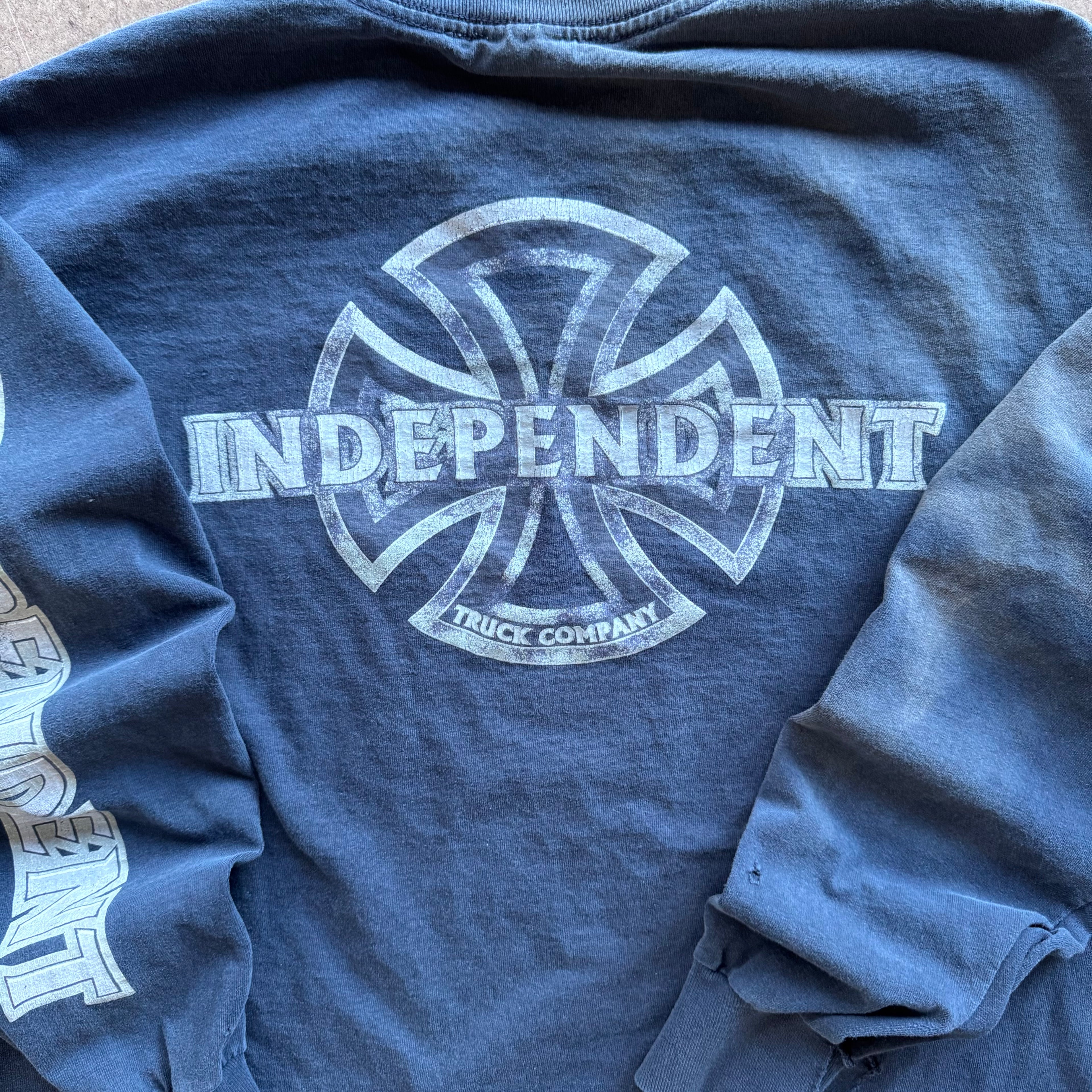 90s INDEPENDENT LONGSLEEVE TEE - L
