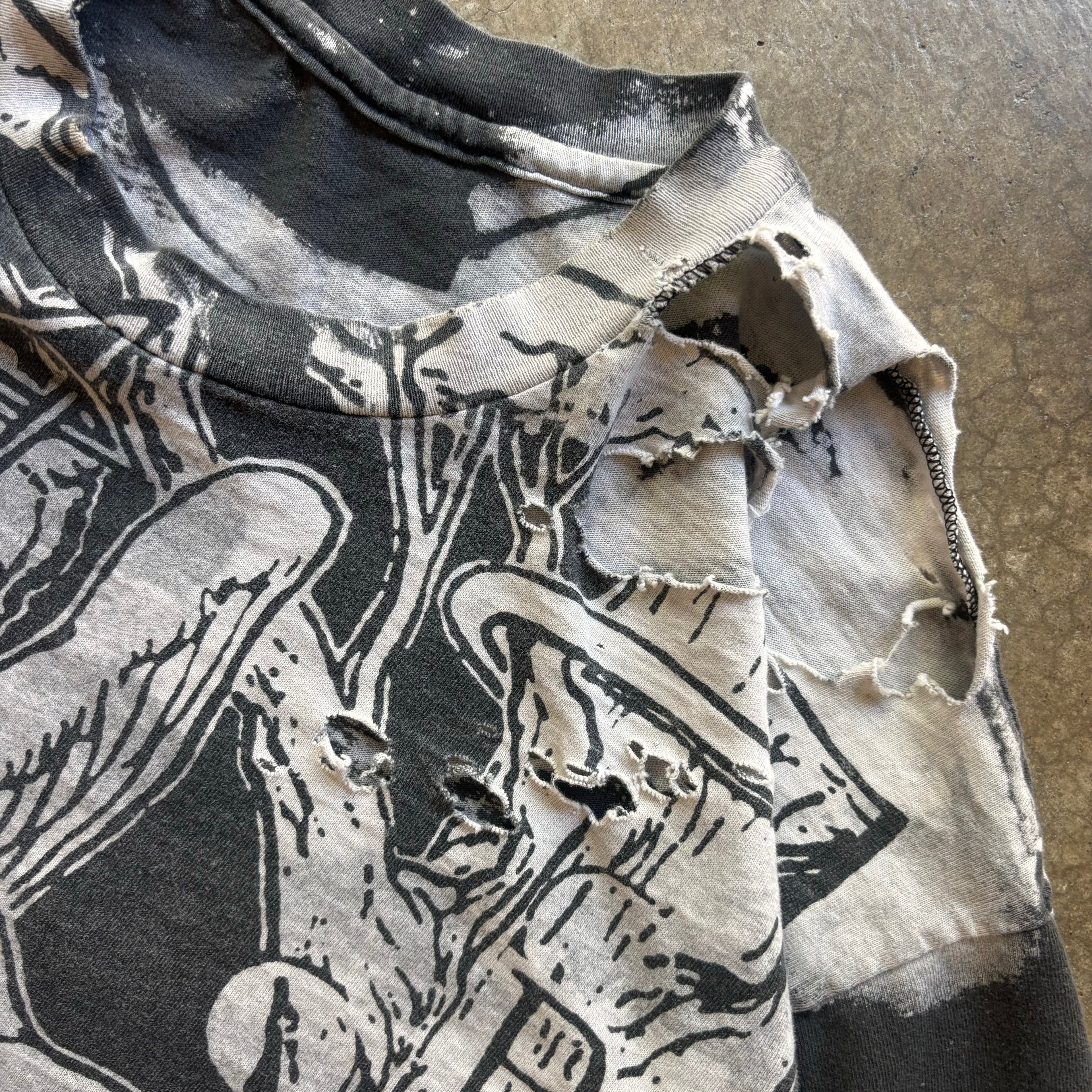 90s DISTRESSED BAPHOMET MOSQUITOHEAD - XL