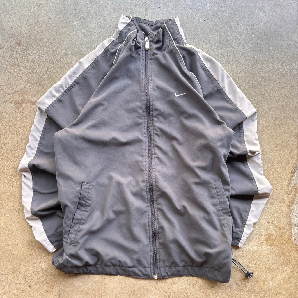 00s GREY NIKE JACKET - L