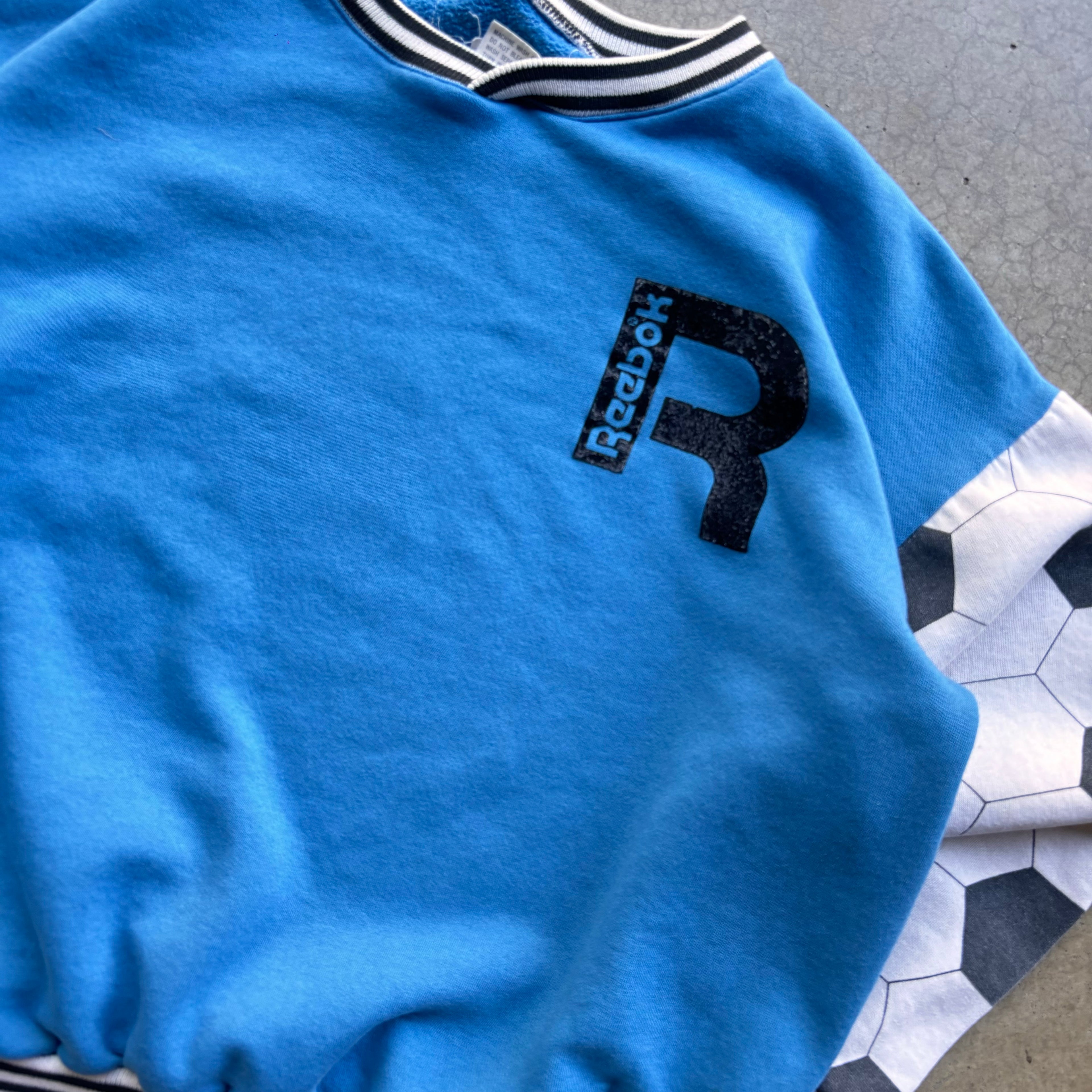 90s REEBOK SOCCER CREWNECK - M