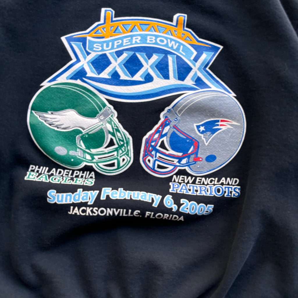 00s SUPERBOWL EAGLES V PATRIOTS CREWNECK - XL