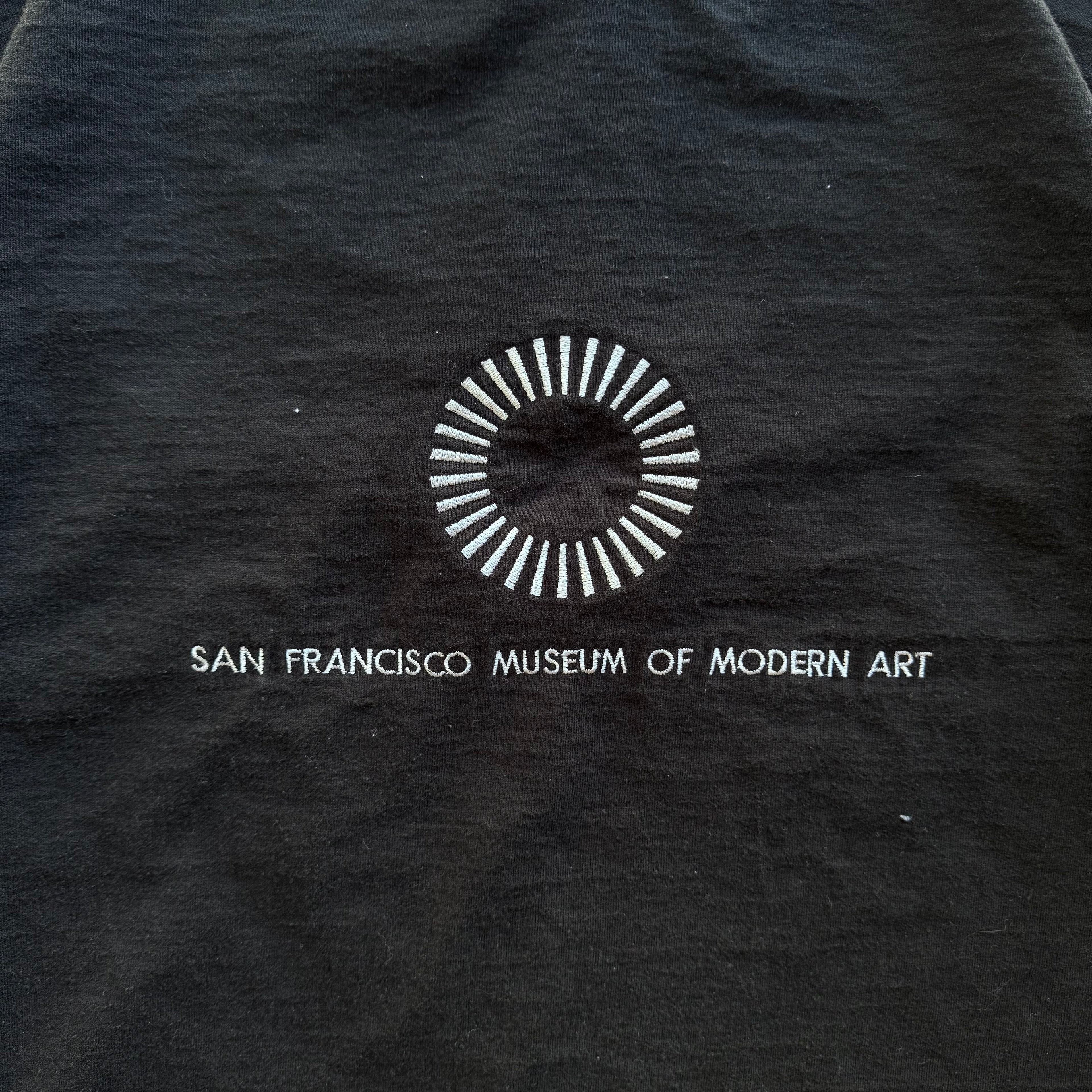 90s MUSEUM OF MODERN ART LONGSLEEVE TEE - XL