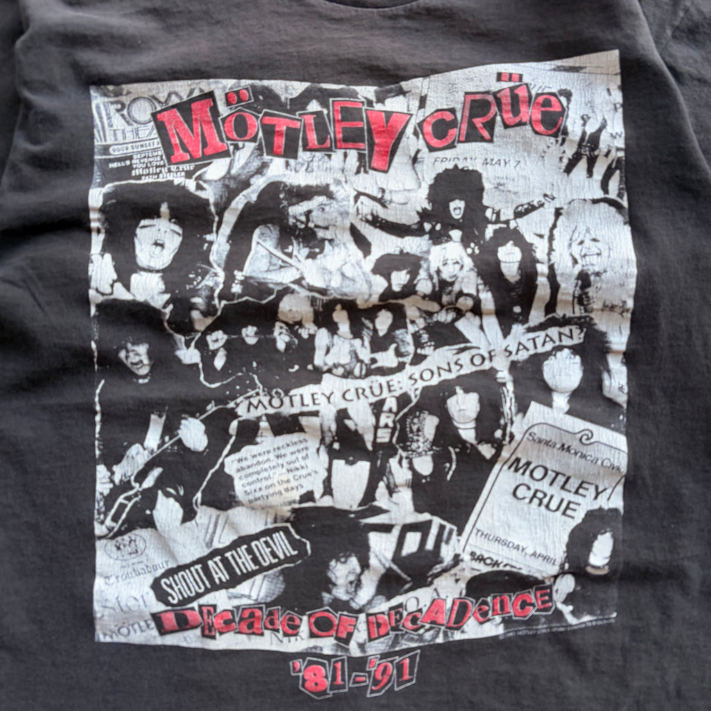 90s MOTLEY CRUE BAND TEE - M