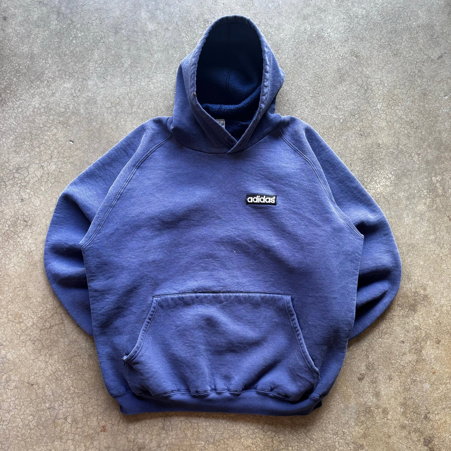 VINTAGE ADIDAS HOODIE - L