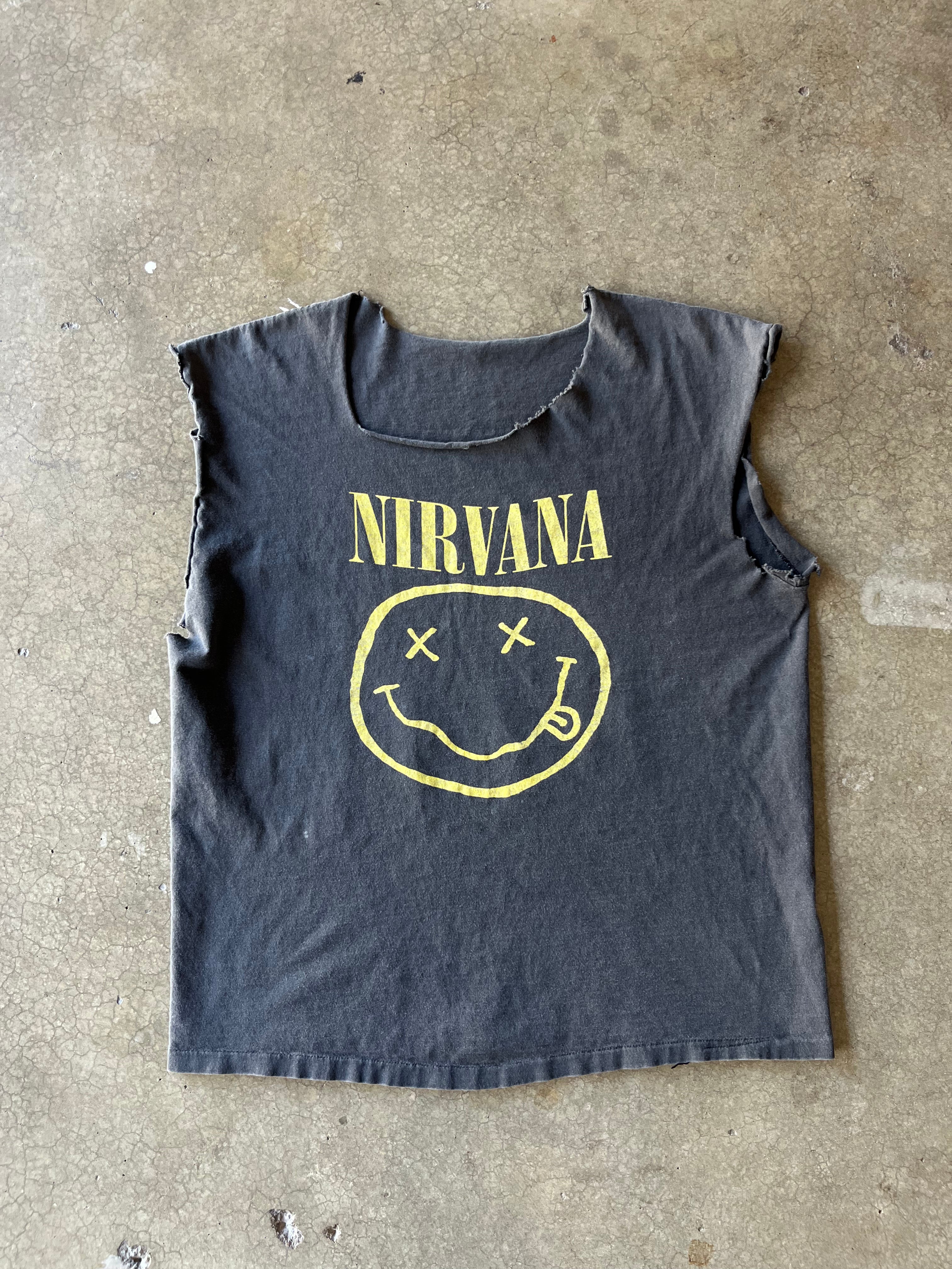 90S NIRVANA SMILEY FACE CUT OFF TEE - L