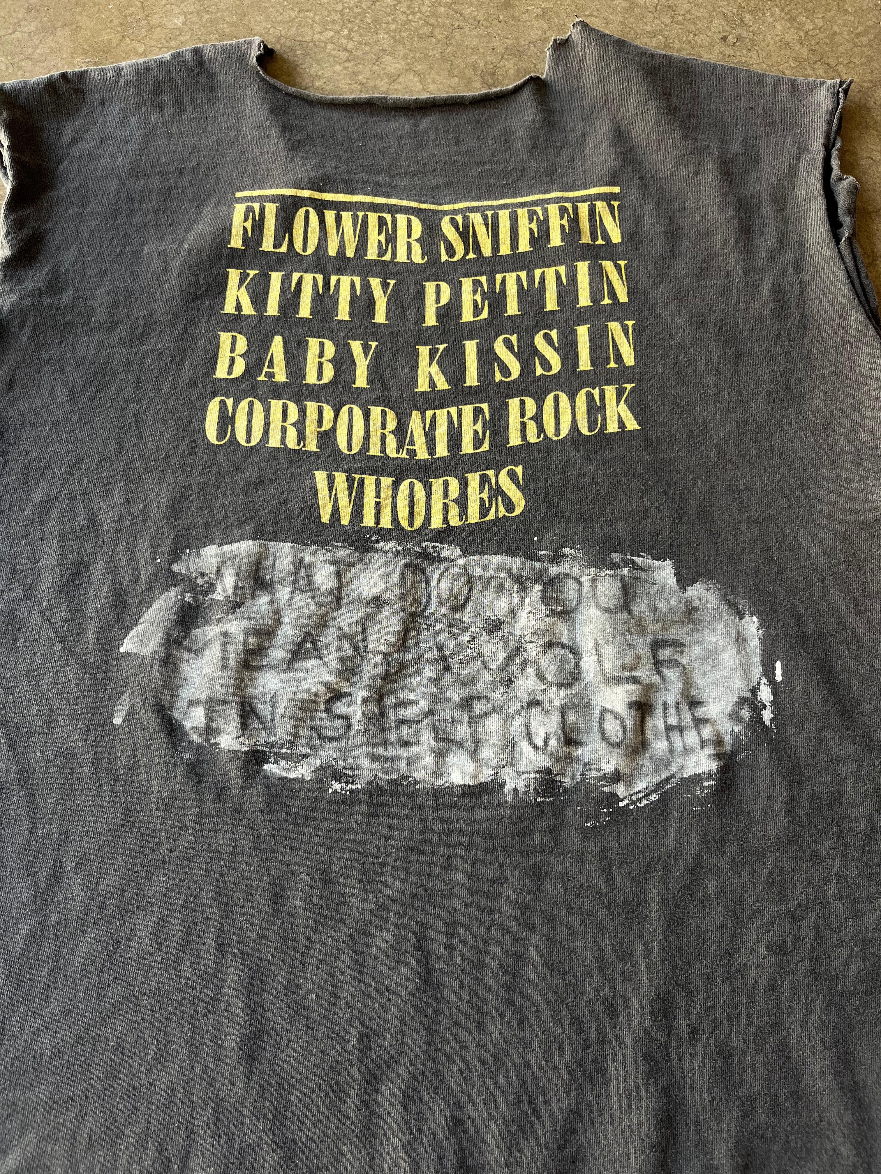 90S NIRVANA SMILEY FACE CUT OFF TEE - L