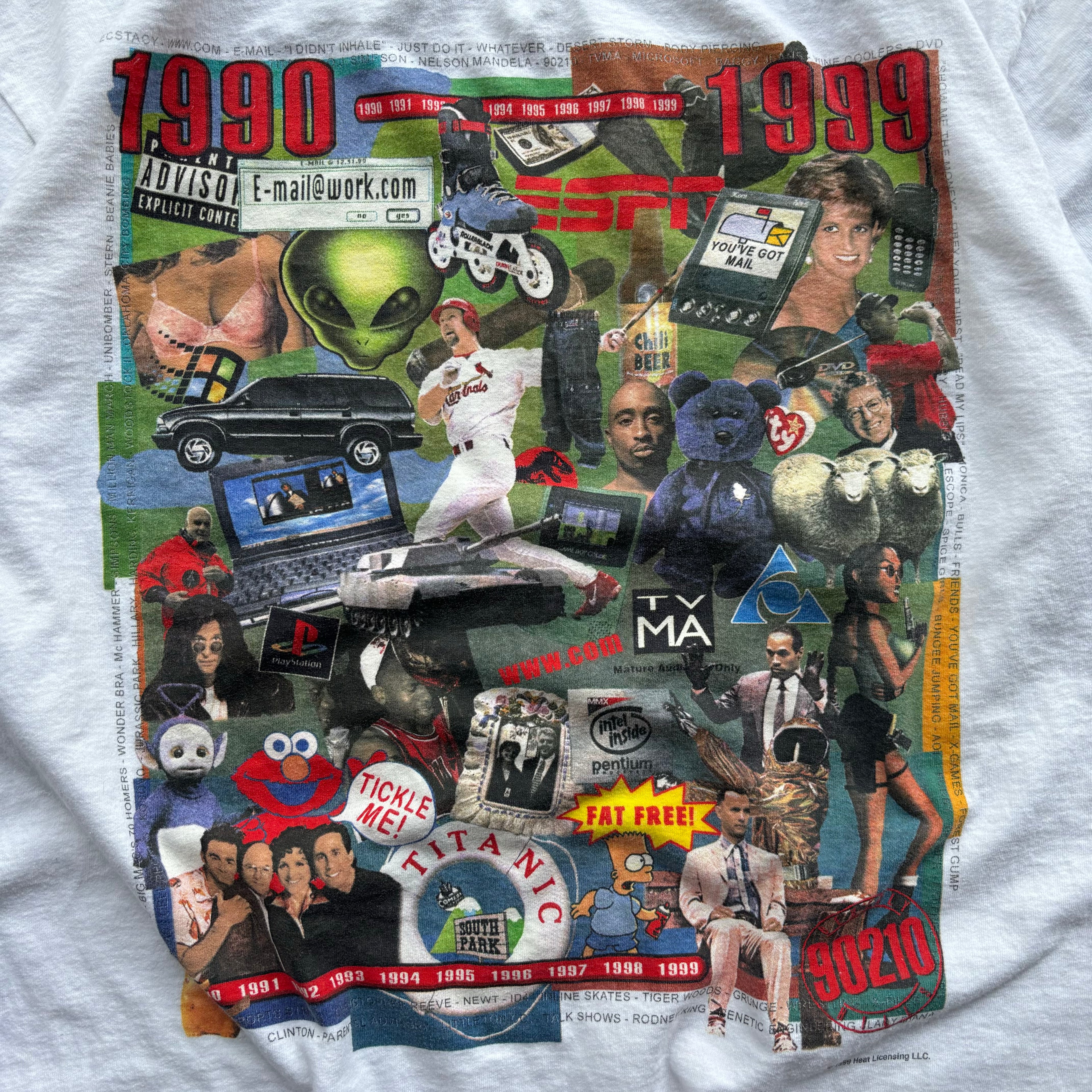 90s DECADES TEE - L