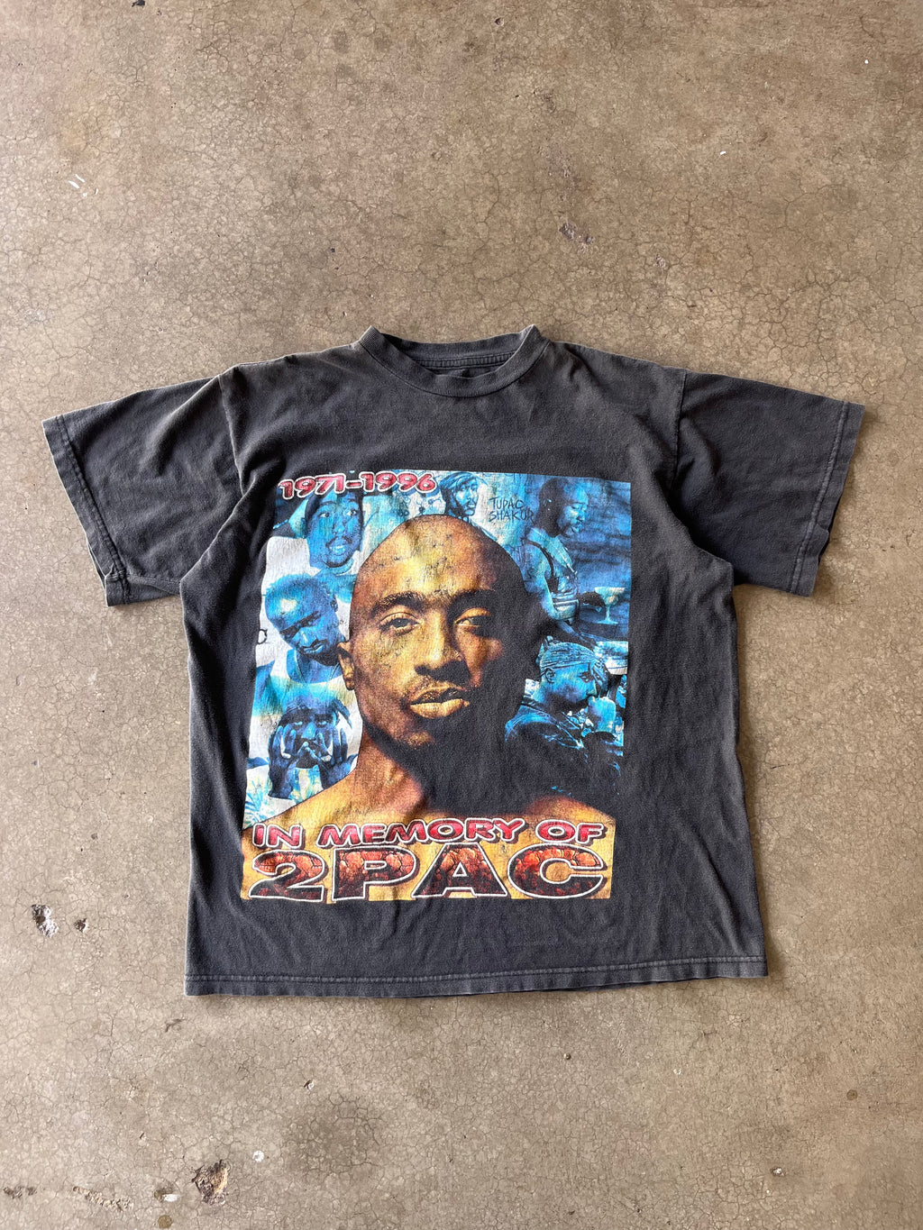90S TUPAC RAP TEE - XL