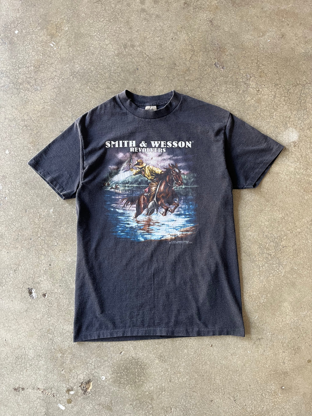 90S 3D EMBLEM SMITH AND WESSON TEE - L