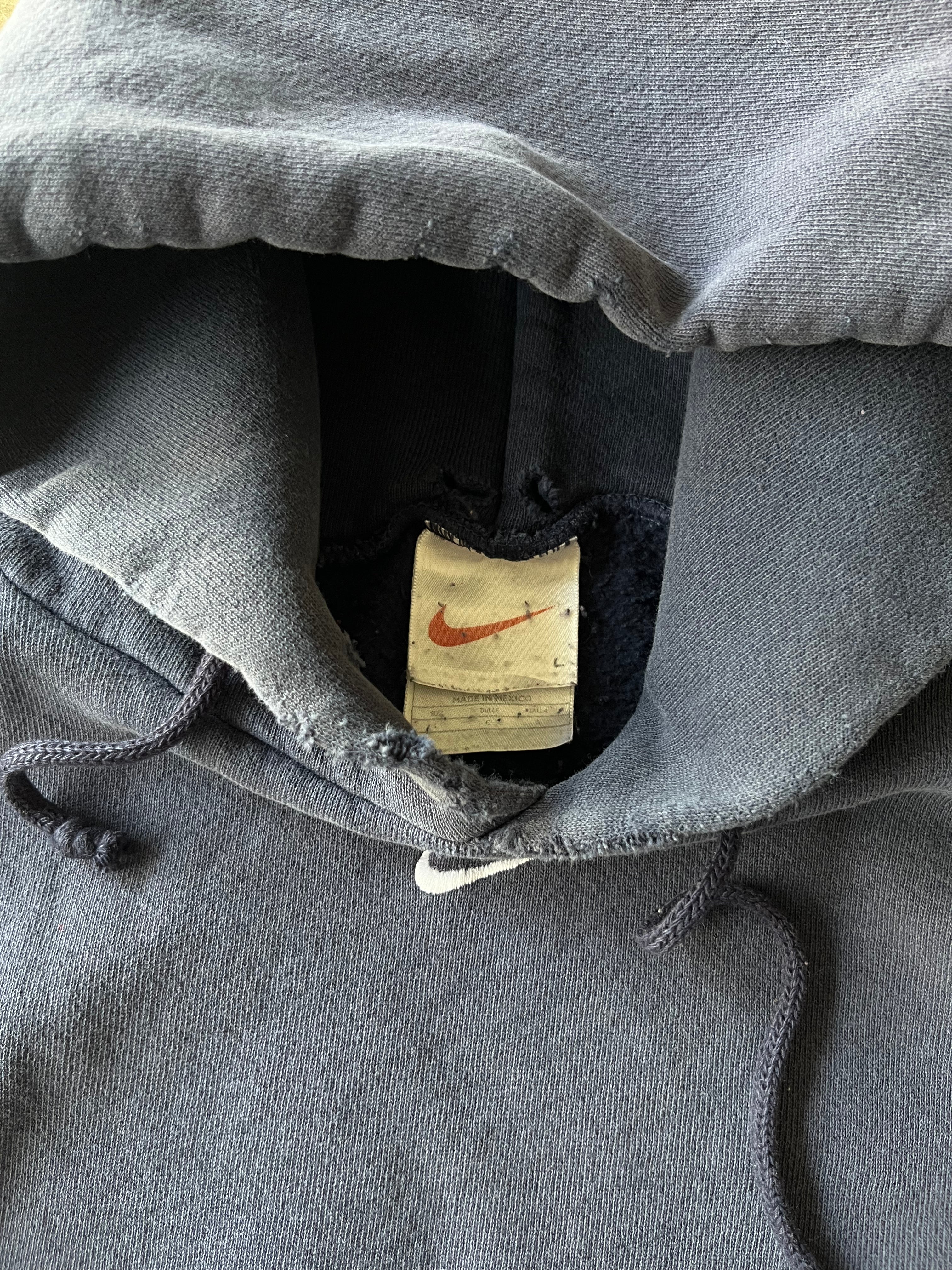 90S NIKE RED TAG CENTER SWOOSH HOODIE - L