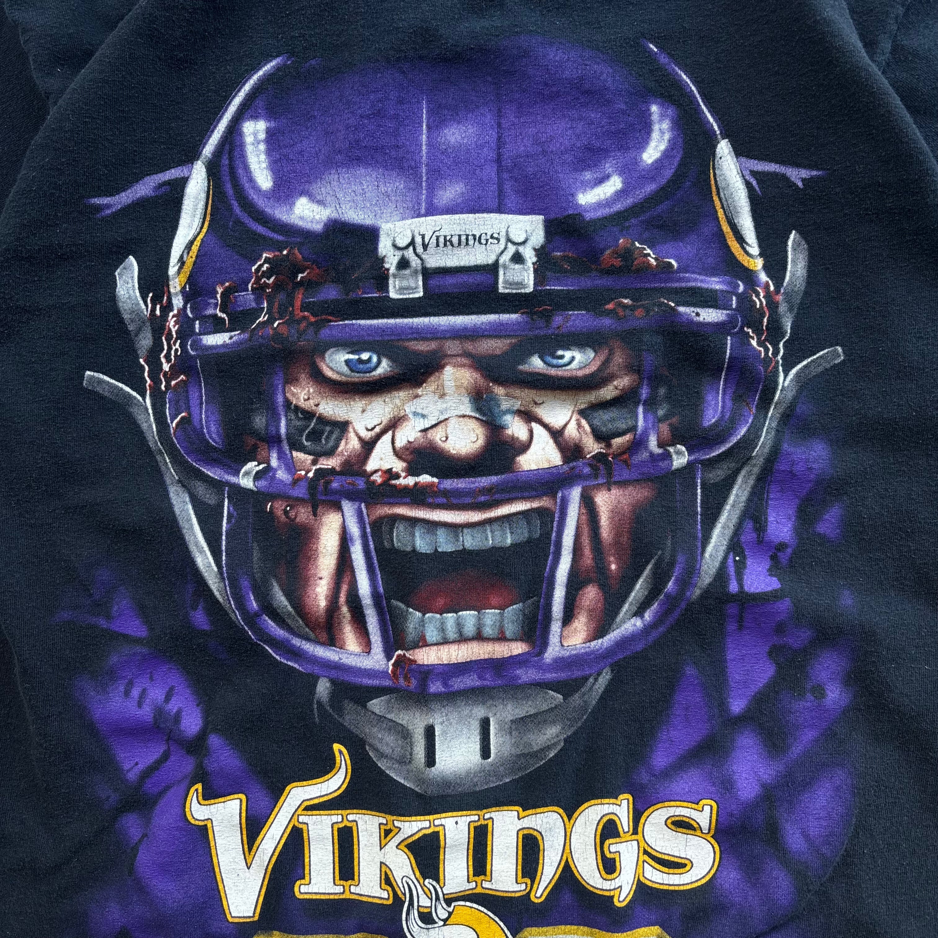 00s VIKINGS HELMET TEE - L