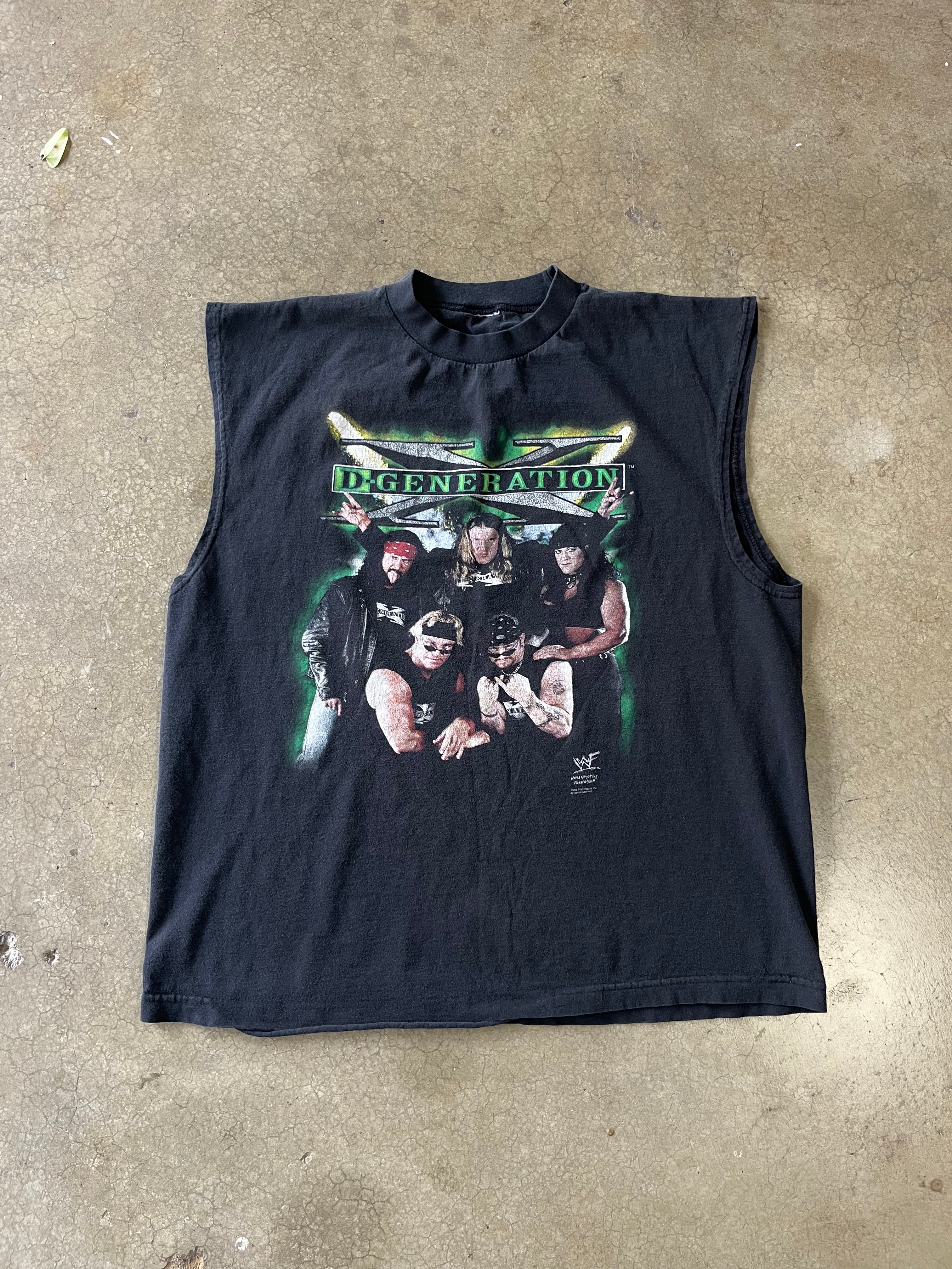 00S WWE DEGENERATION X CUT OFF TEE - XL