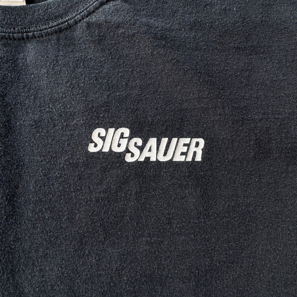00S SIG SAUR GUN TEE - XL
