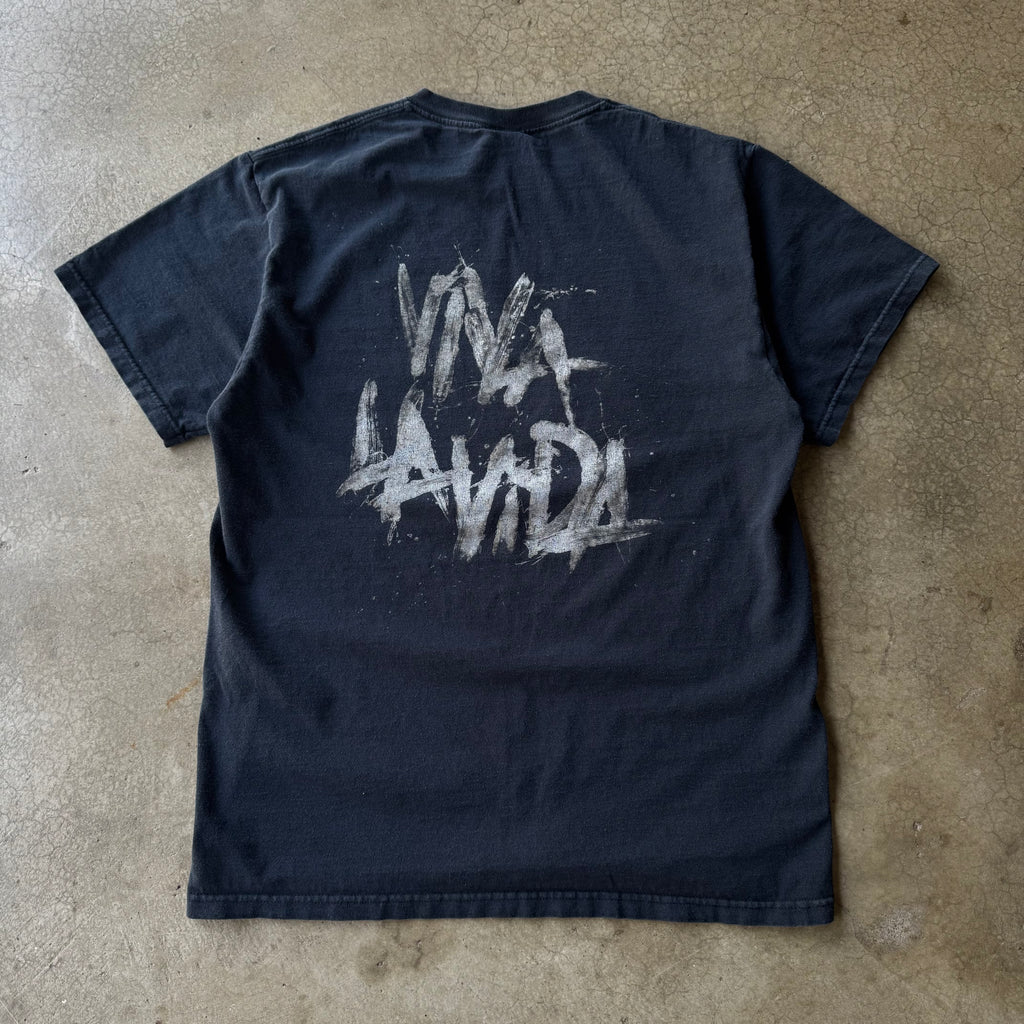 00S COLDPLAY VIVA LA VIDA BAND TEE - M