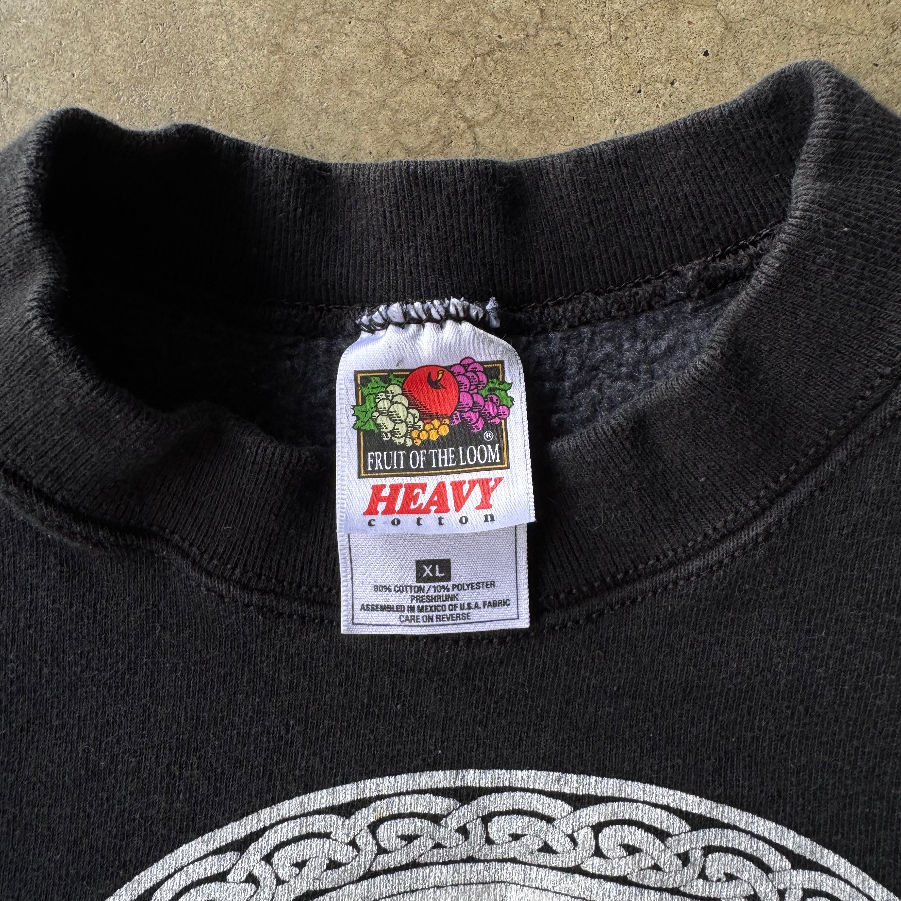 90s SALEM MA.CREWNECK - XL