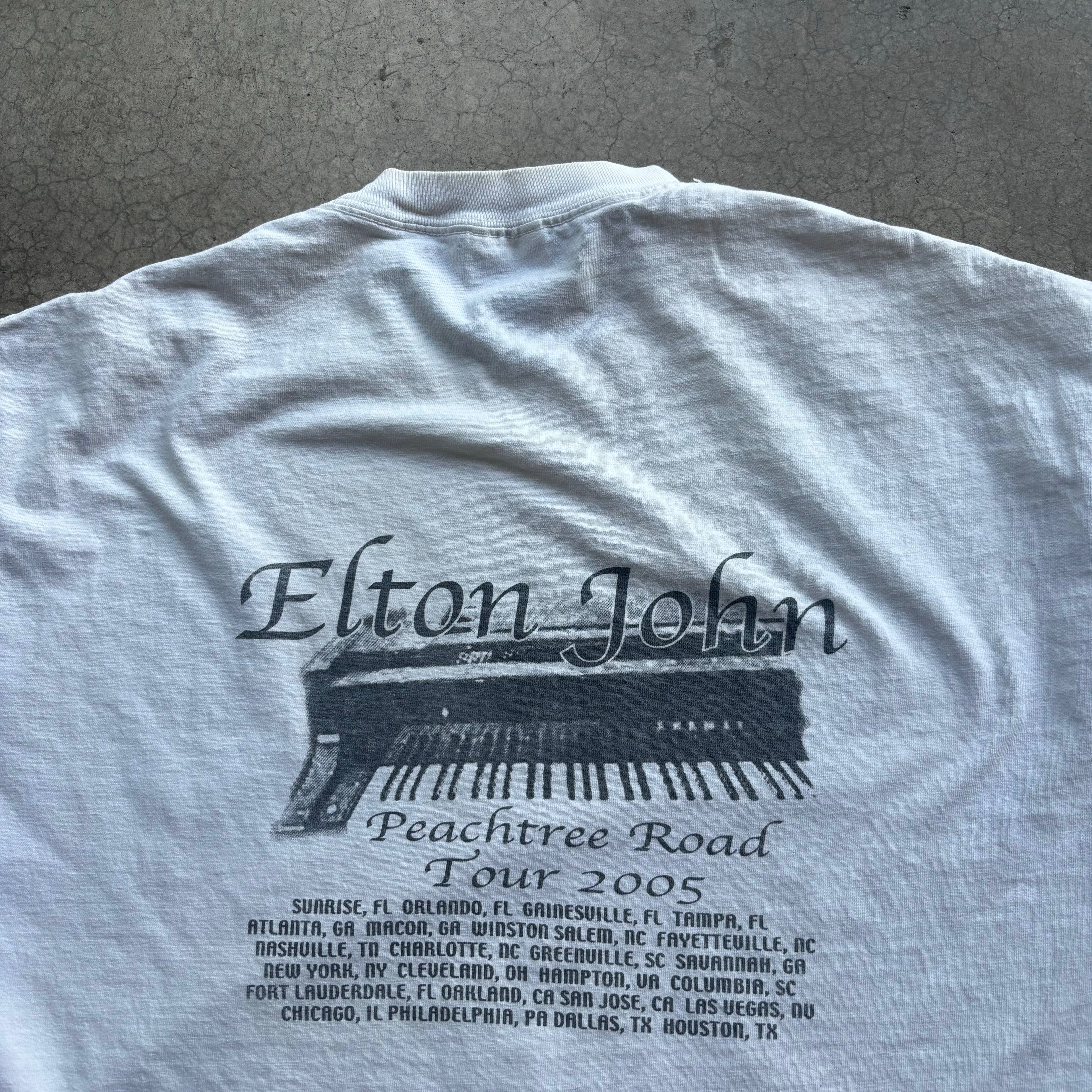00s ELTON JOHN TOUR TEE - L