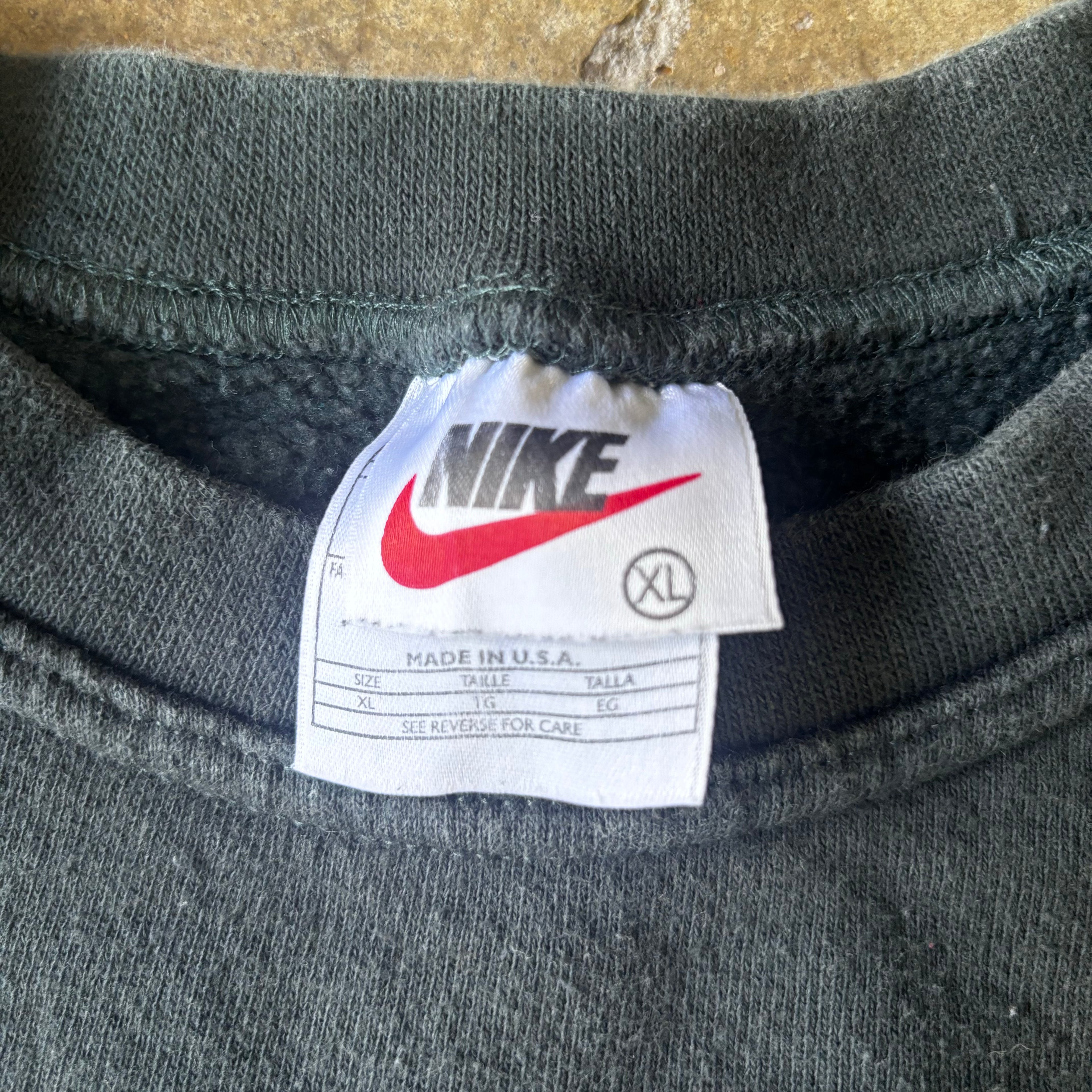 90s NIKE GOLDEN SWOOSH CREWNECK - XL