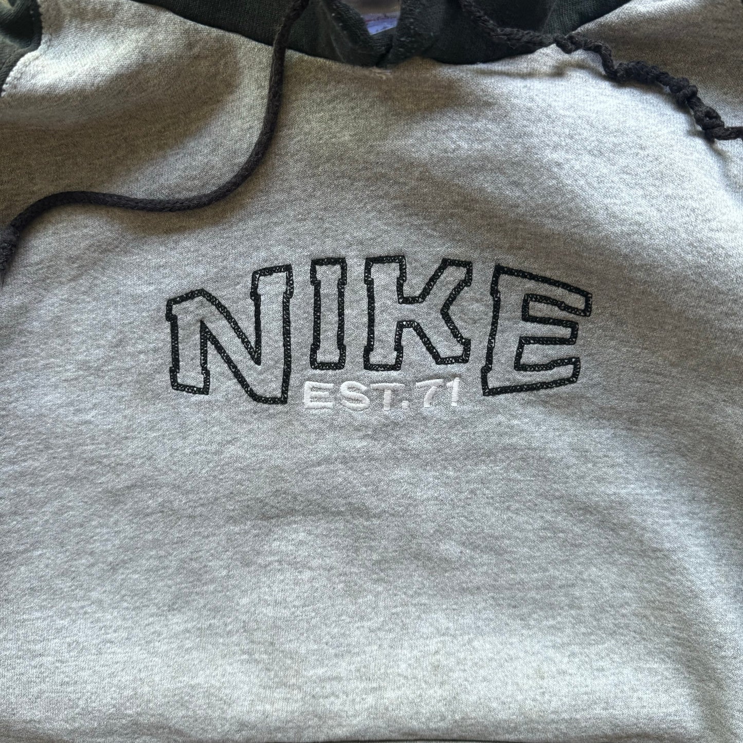 VINTAGE NIKE HOODIE - XL