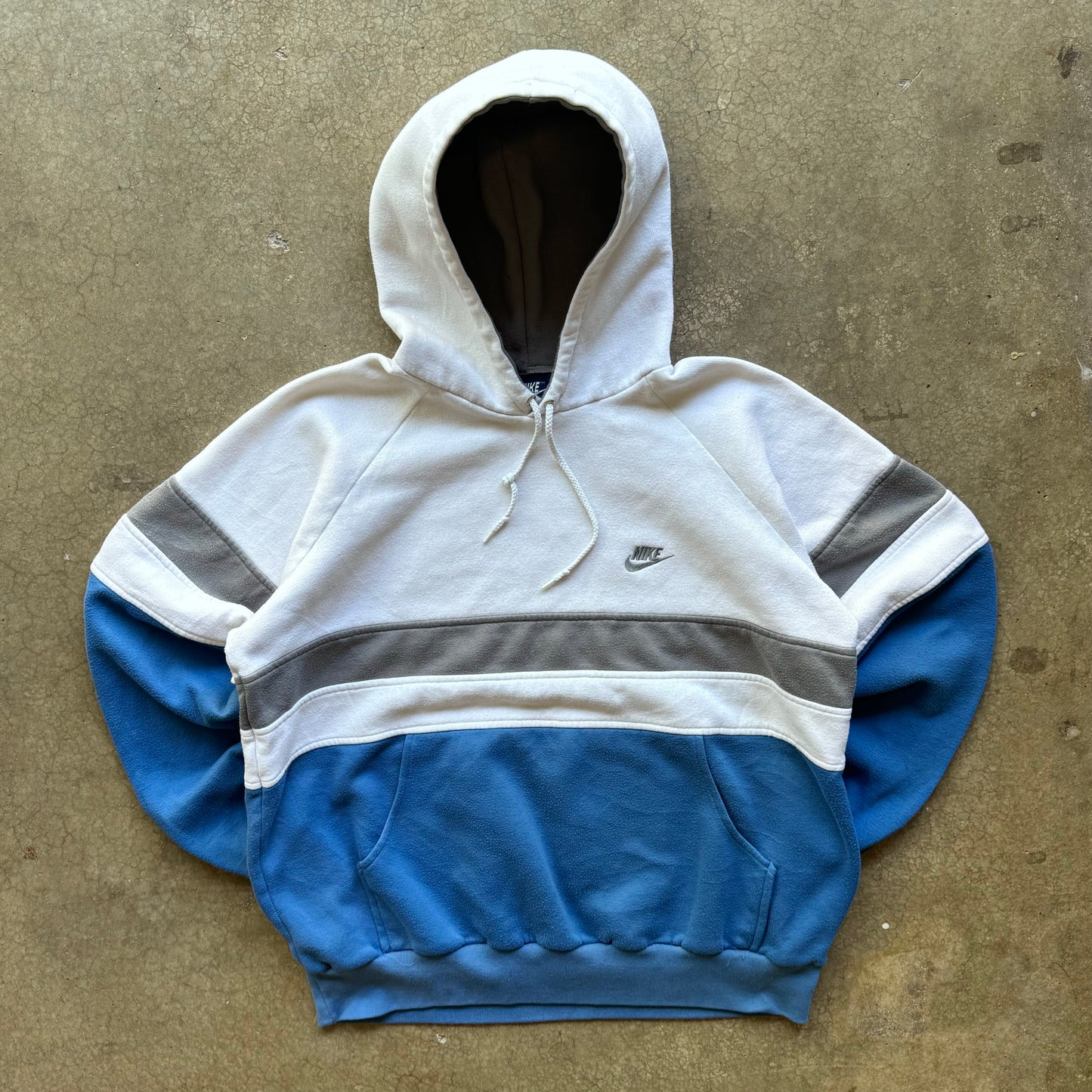 VINTAGE BLUE AND WHITE NIKE HOODIE - XL