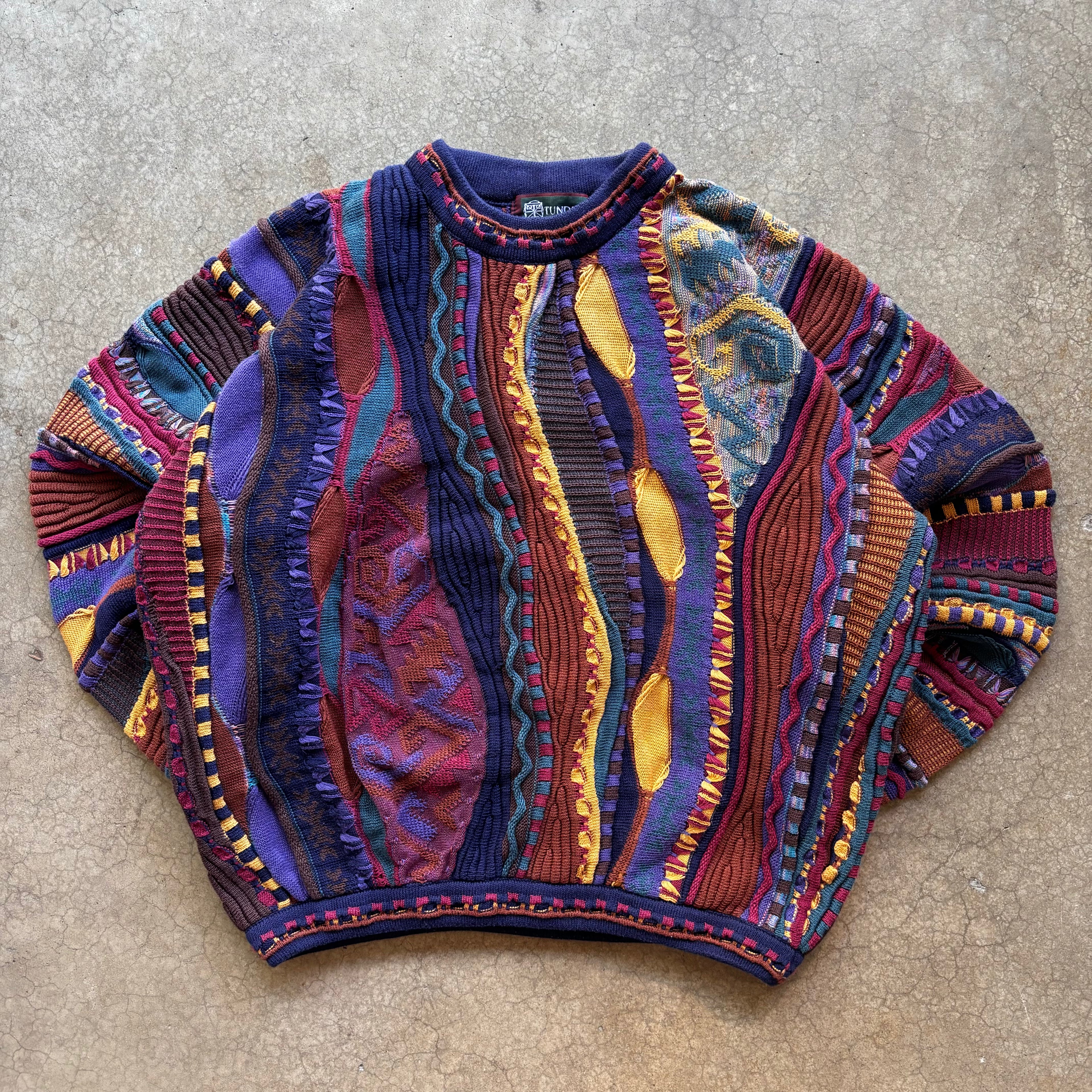 90s TUNDRA 3D KNIT SWEATER - L