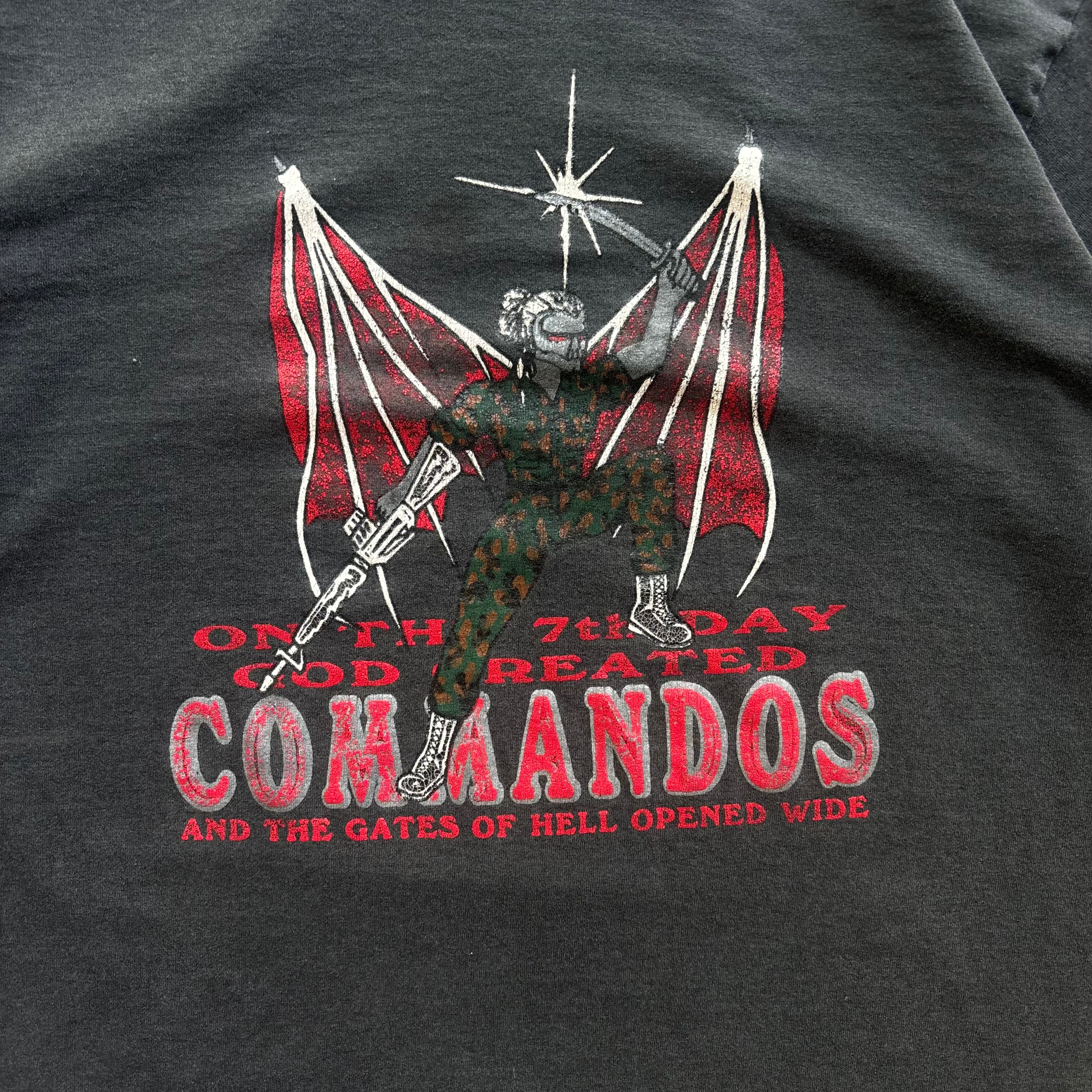 80s COMMANDOS GATES OF HELL TEE - L