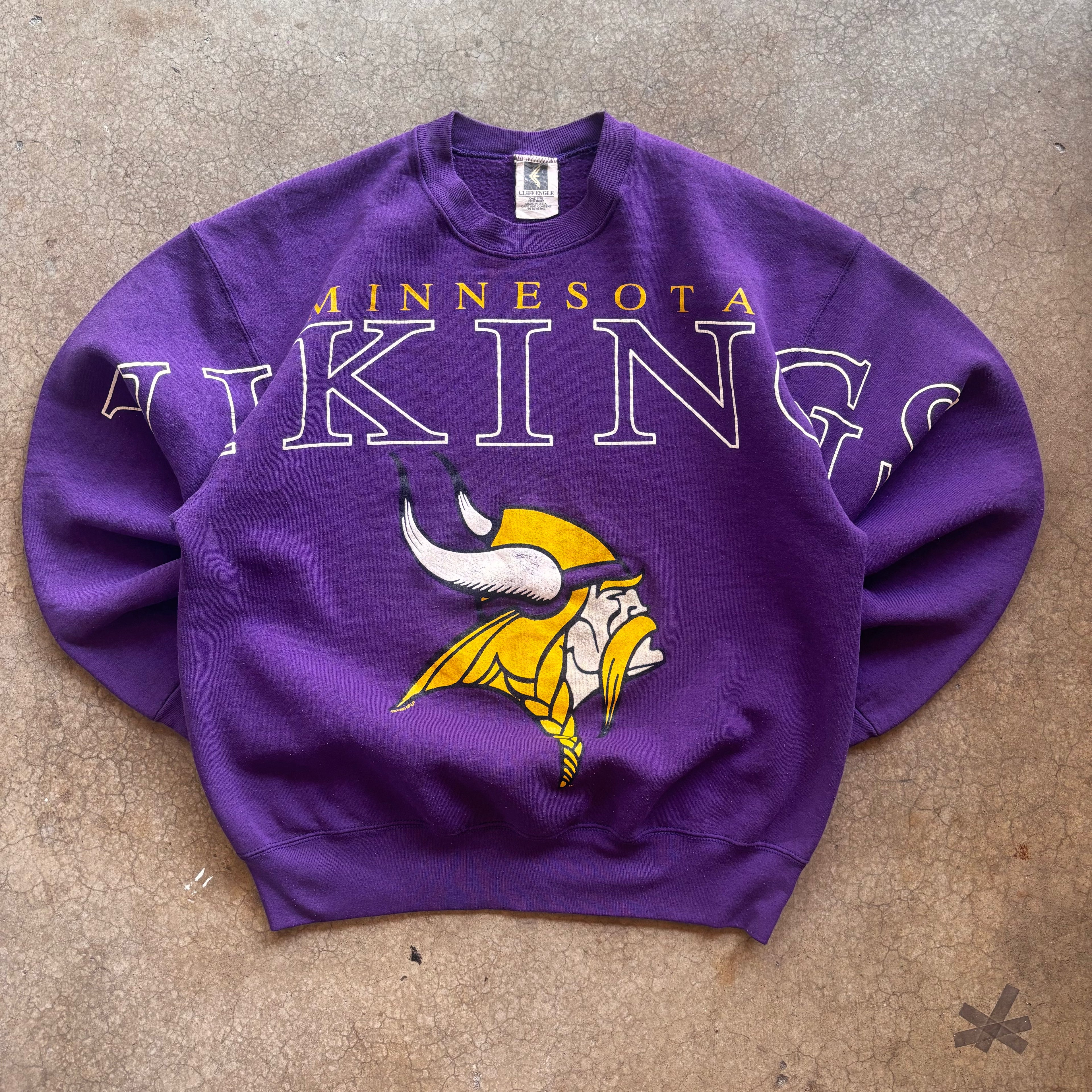 90s MINNESOTA VIKINGS SLEEVE TO SLEEVE CREWNECK - OSFA