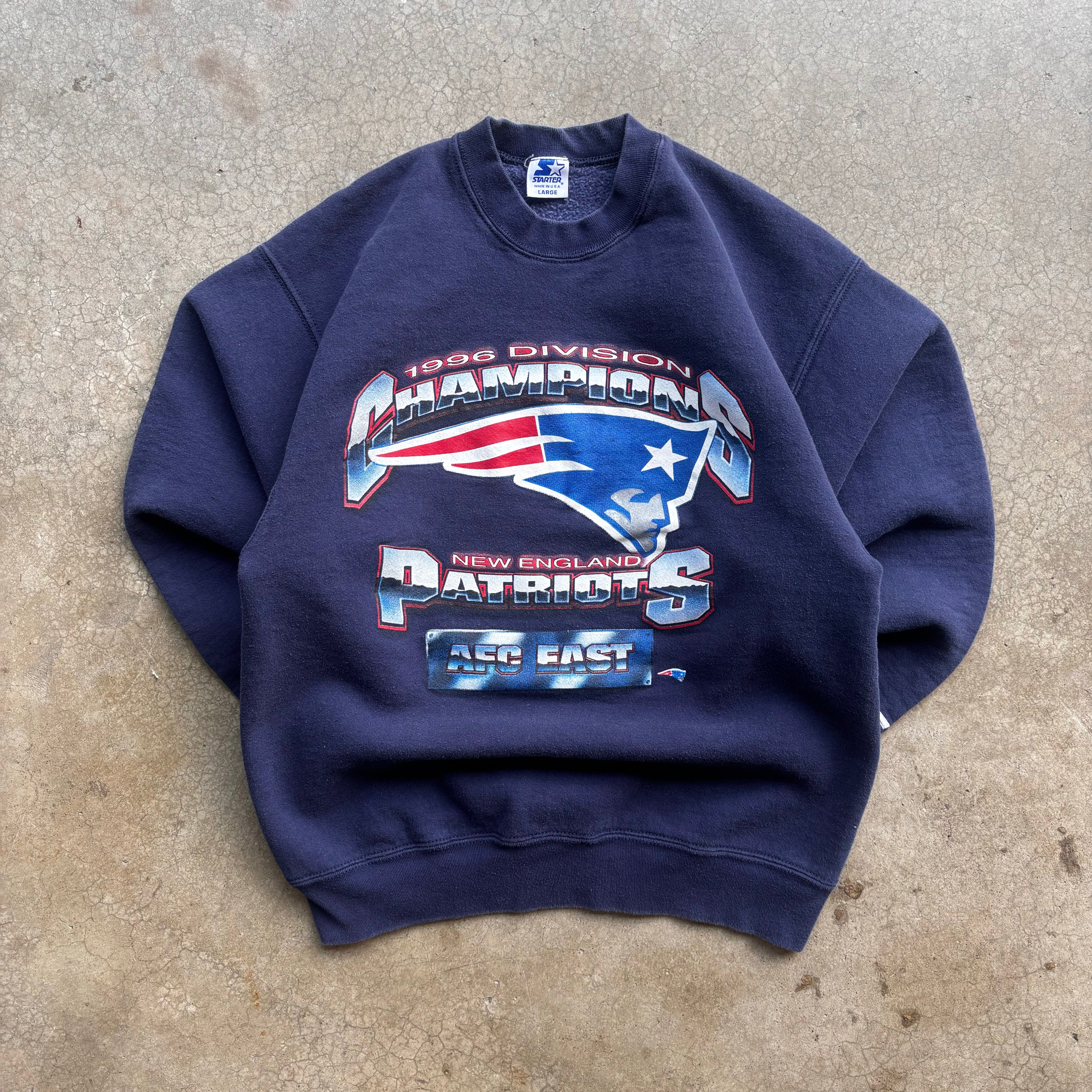 90s NEW ENGLAND PATRIOTS CREWNECK - L