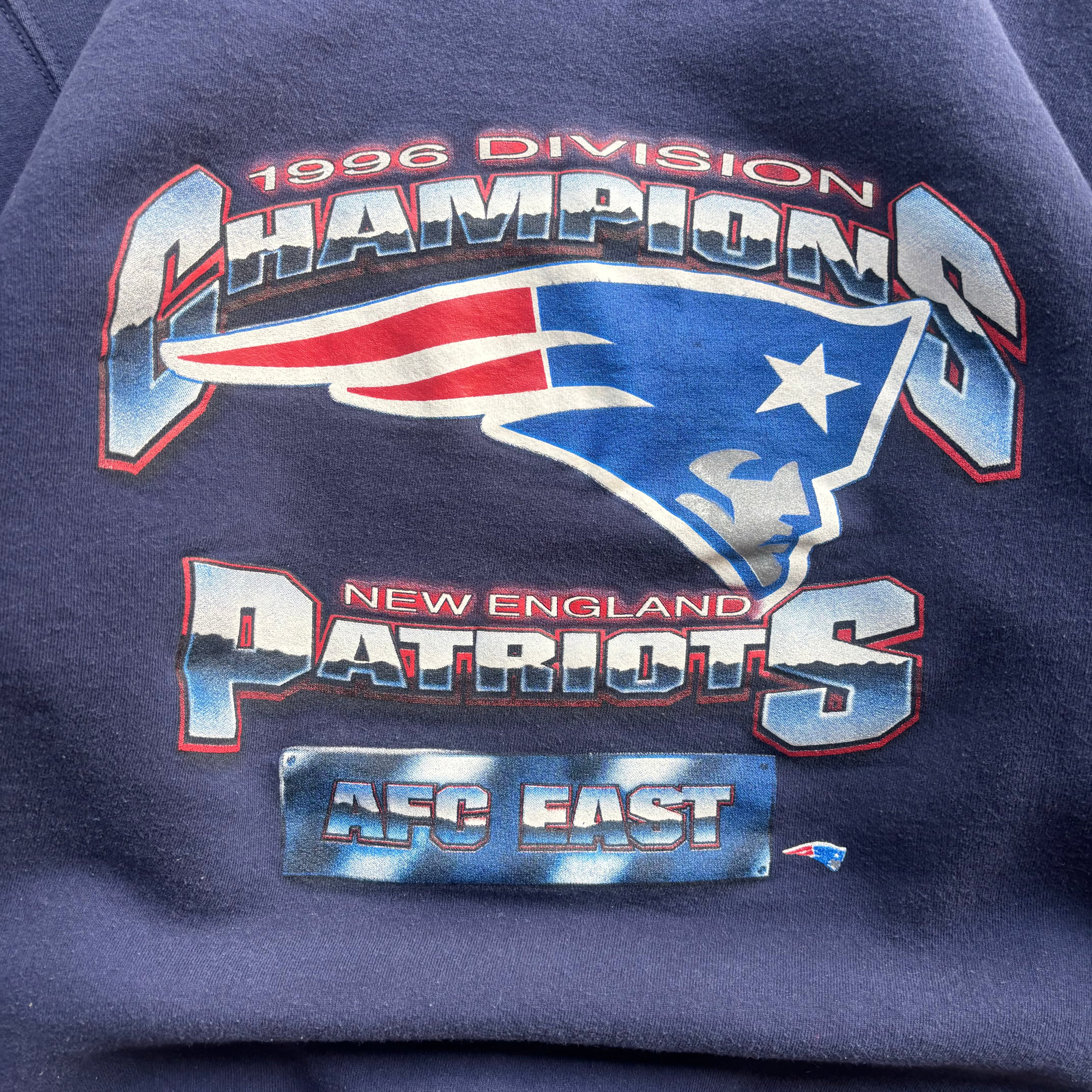 90s NEW ENGLAND PATRIOTS CREWNECK - L