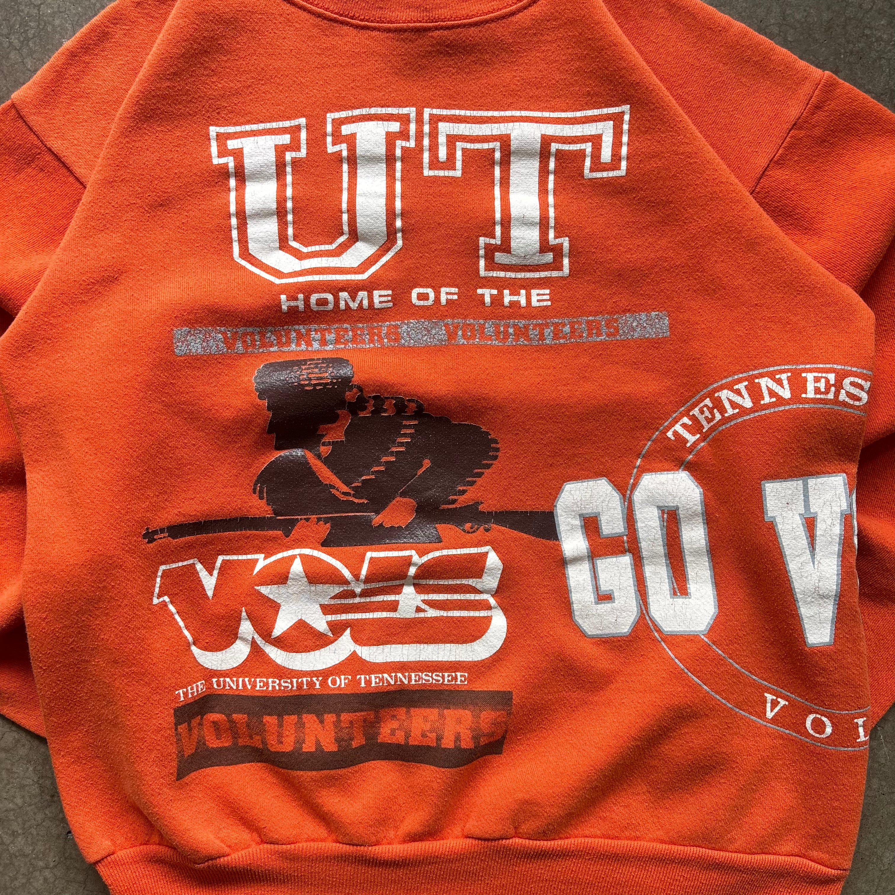 90s UNIVERSITY OF TENNESSEE WRAP AROUND CREWNECK - L
